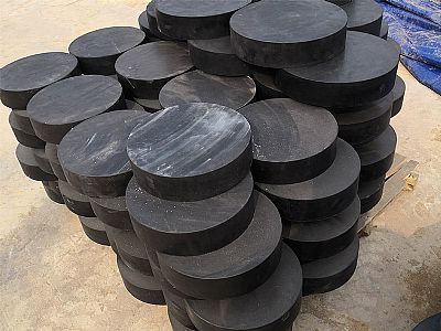 灌云县板式橡胶支座由若干层橡胶片与薄钢板经加压硫化